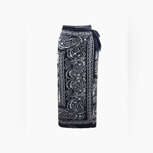 Chic Navy and White Swim Sarong